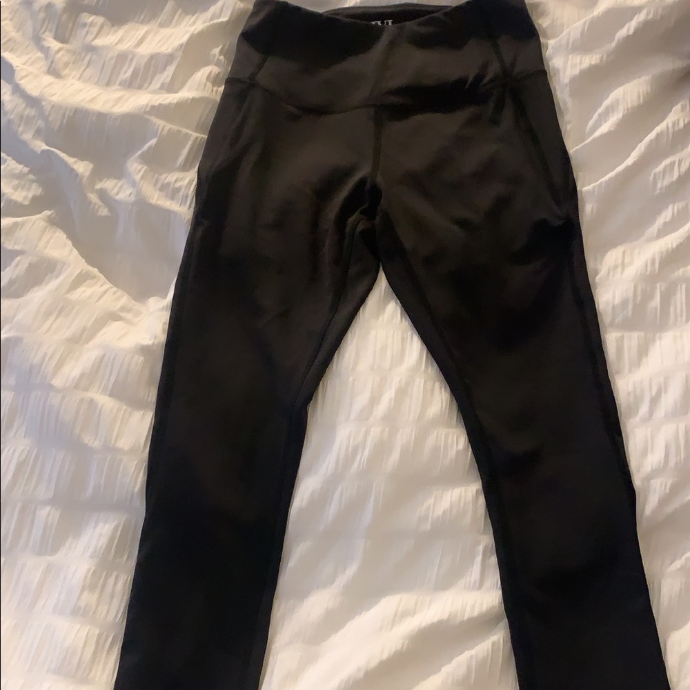 IVL everyday leggings in black!